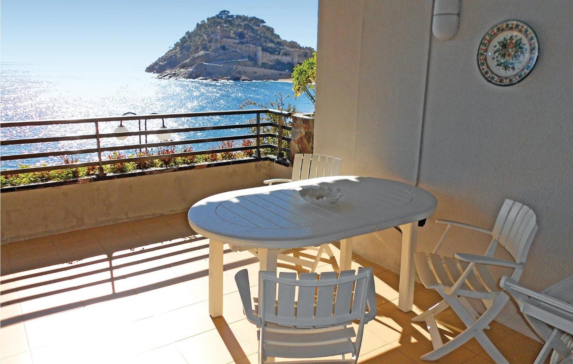 Stunning Apartment In Tossa De Mar With Wifi Екстериор снимка