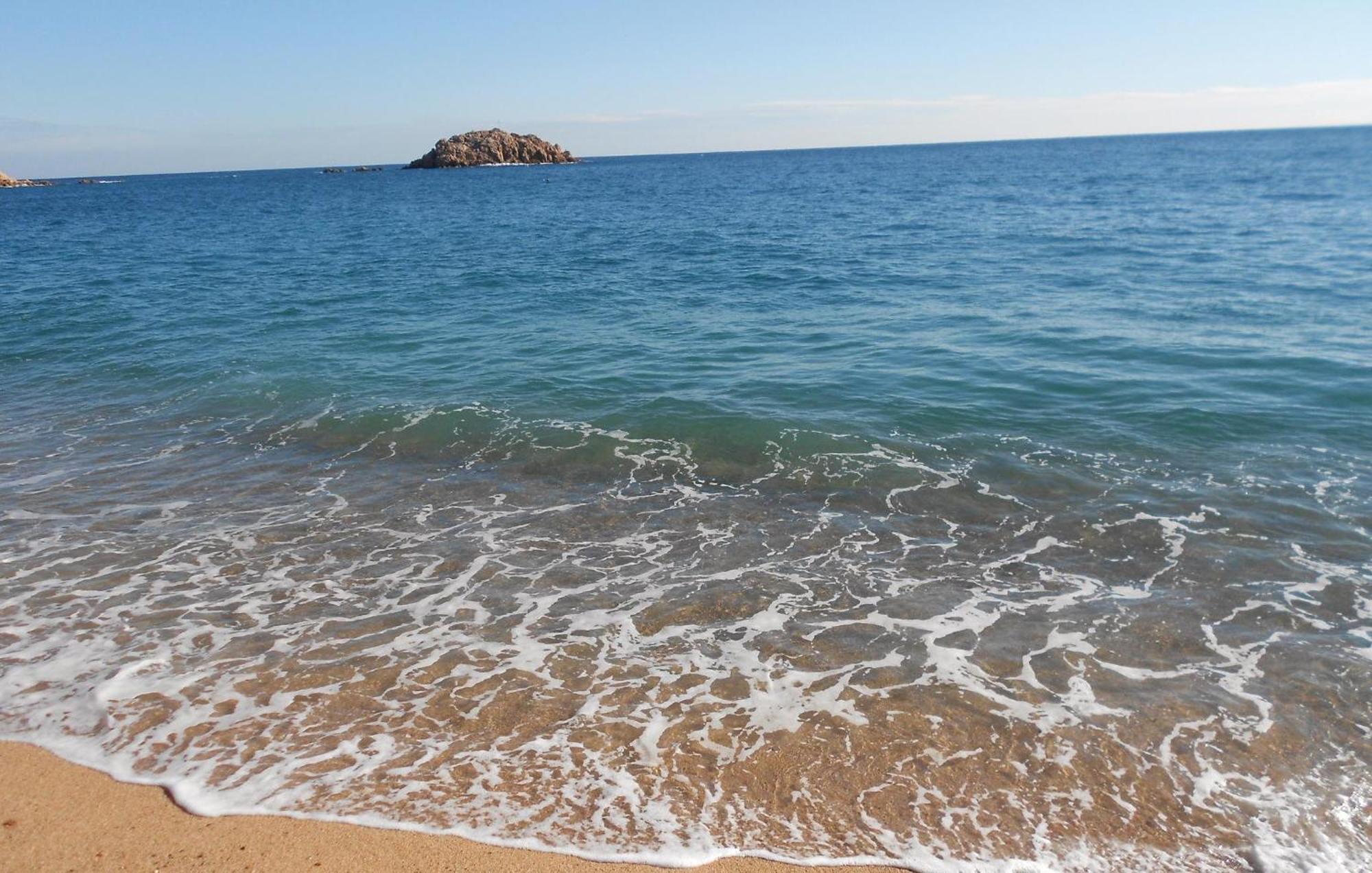Stunning Apartment In Tossa De Mar With Wifi Екстериор снимка